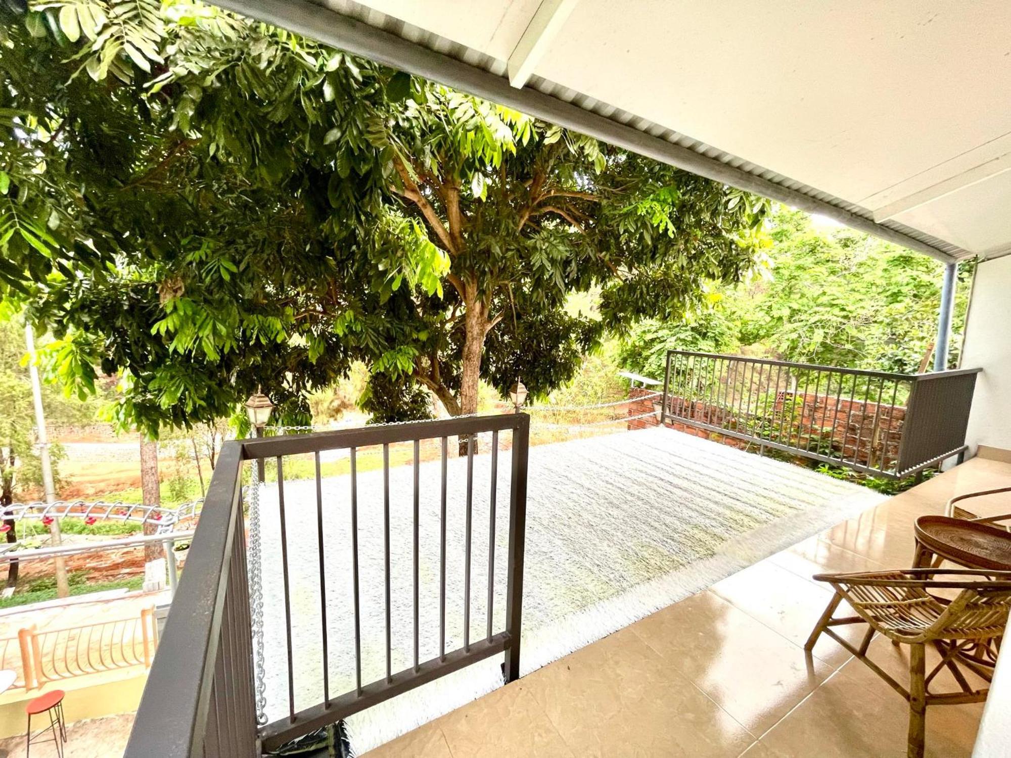 Lake View Homestay Pleiku Luaran gambar